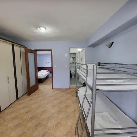 Botanika Hostel Várna