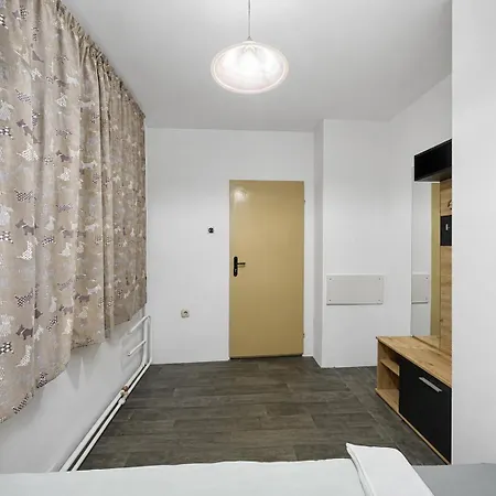 Auberge de jeunesse Botanika *